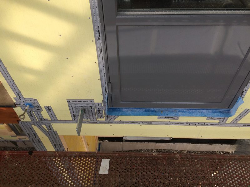 sekund-rt-tning-under-f-nster-karnehed-design-construction-ab